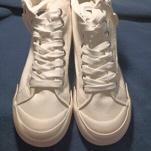 Rocket Dog Women's Jazzinhi Sneaker Sz 8M -NWOT